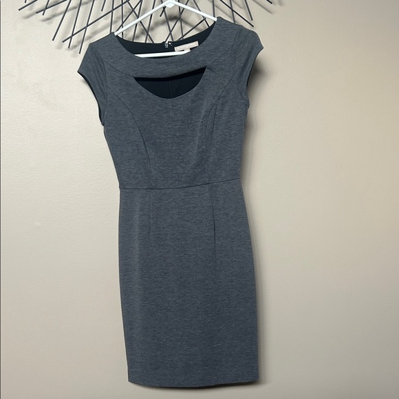 Banana Republic Charcoal Cap Sleeve Mini Dress. 15% off 2+ bundle - Picture 1 of 3